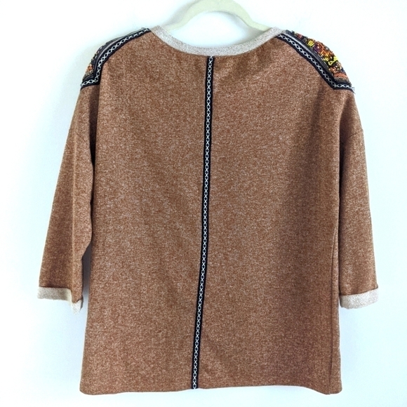 𝅺DAY trip Heathered Tan Boho Beaded Sweatshirt S - Picture 6 of 11